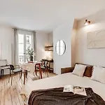 Vaux - 1 Chambre A Batignolles